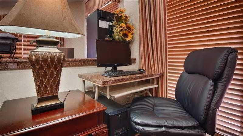 Best Western Airport Inn Pearl Εξωτερικό φωτογραφία